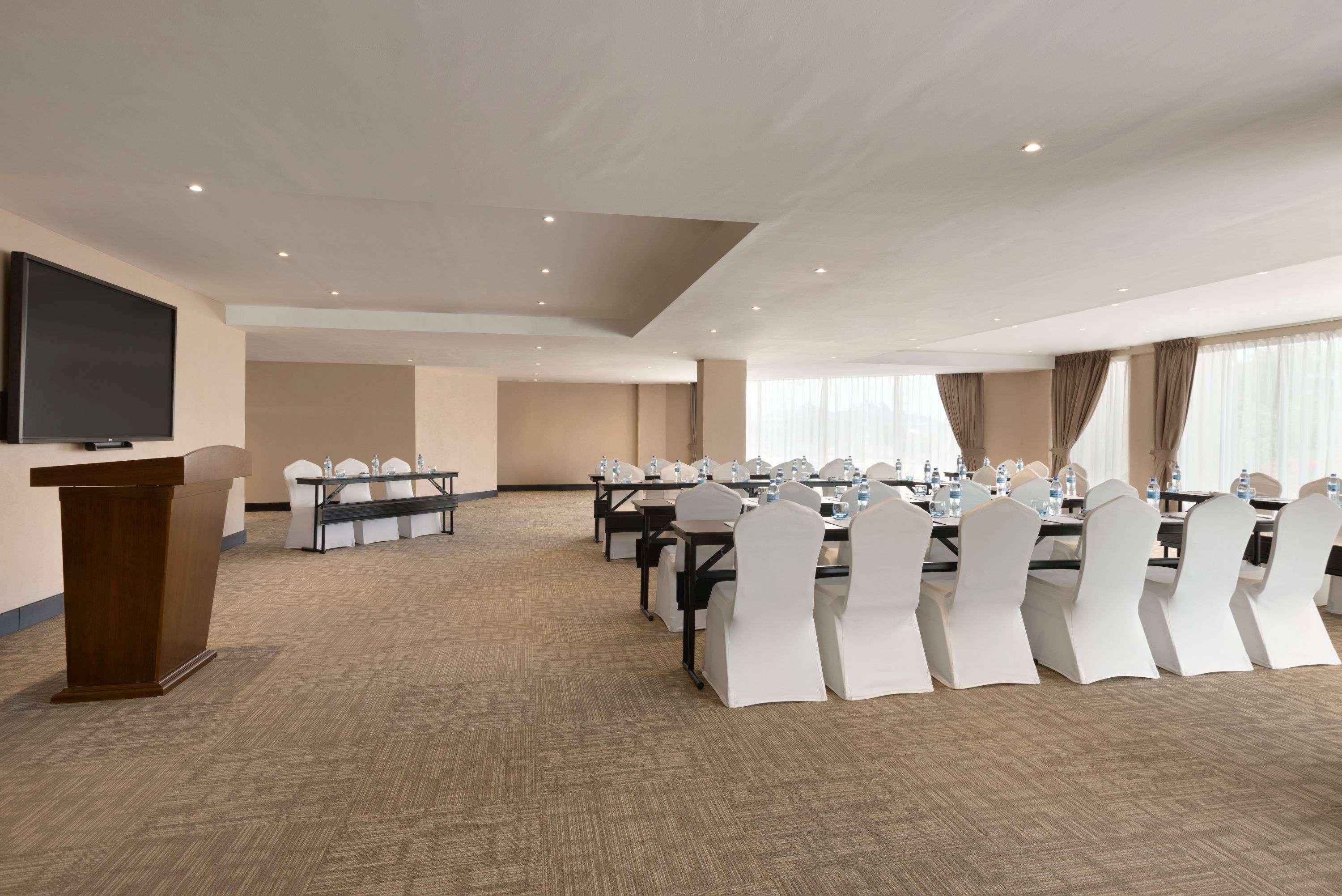 Ramada Resort By Wyndham Dar Es Salaam Extérieur photo
