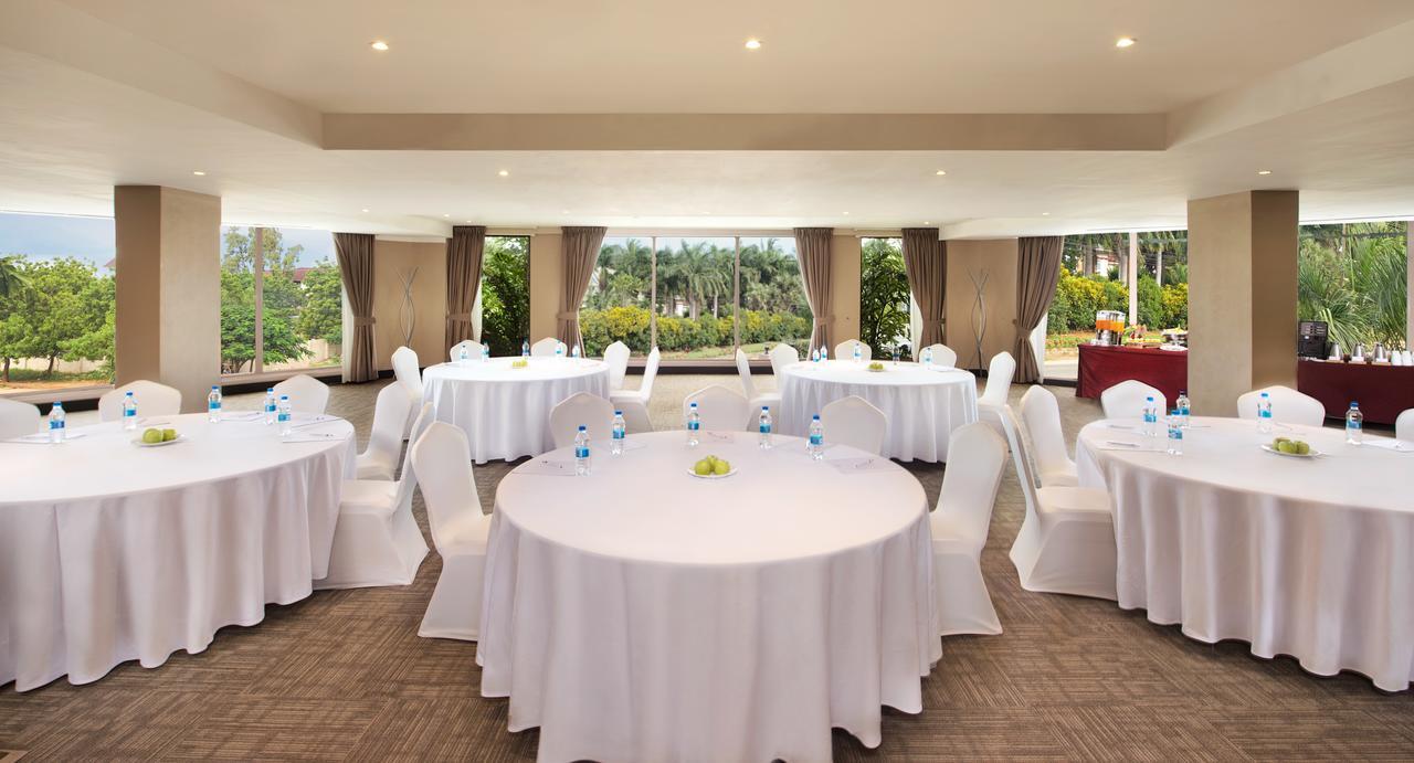 Ramada Resort By Wyndham Dar Es Salaam Extérieur photo